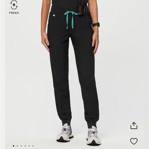 FIGS Fionlite Zamora Jogger Scrub Pants in Black Size Small Petite